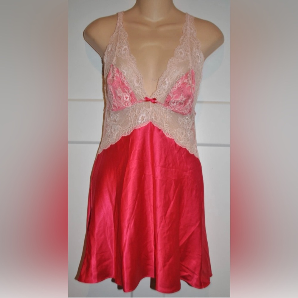 VICTORIA'S SECRET Pink Satin Lace Strappy Chemise SEXY Gown size M